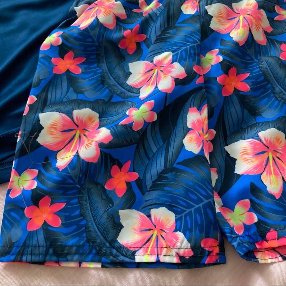 Hurley UPF 50+ Floral Shorts Dri-fit Tee Set 6252 - Picture 8 of 9
